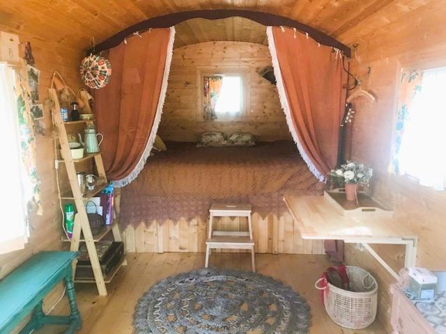 "La Brindille" Roulotte Tzigane De Charme Hebergement Insolite Saint-Paul-en-Forêt Εξωτερικό φωτογραφία